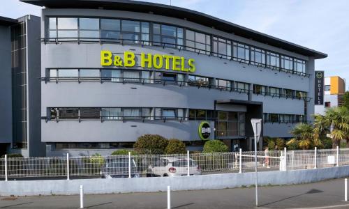 B&B HOTEL La Rochelle Centre Les Minimes - photo 1