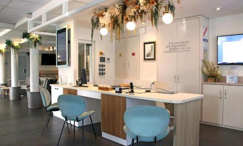 Hôtel Kyriad La Rochelle Centre Ville - photo 1