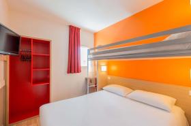 Première Classe La Rochelle Centre - photo 17