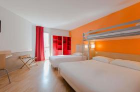 Première Classe La Rochelle Centre - photo 5