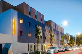 Première Classe La Rochelle Centre - photo 5