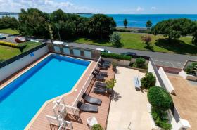 Logis Hôtel Le Rochelois - photo 27