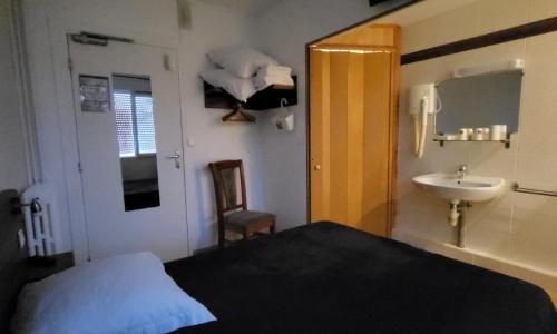 Hotel Les Rosiers - photo 2